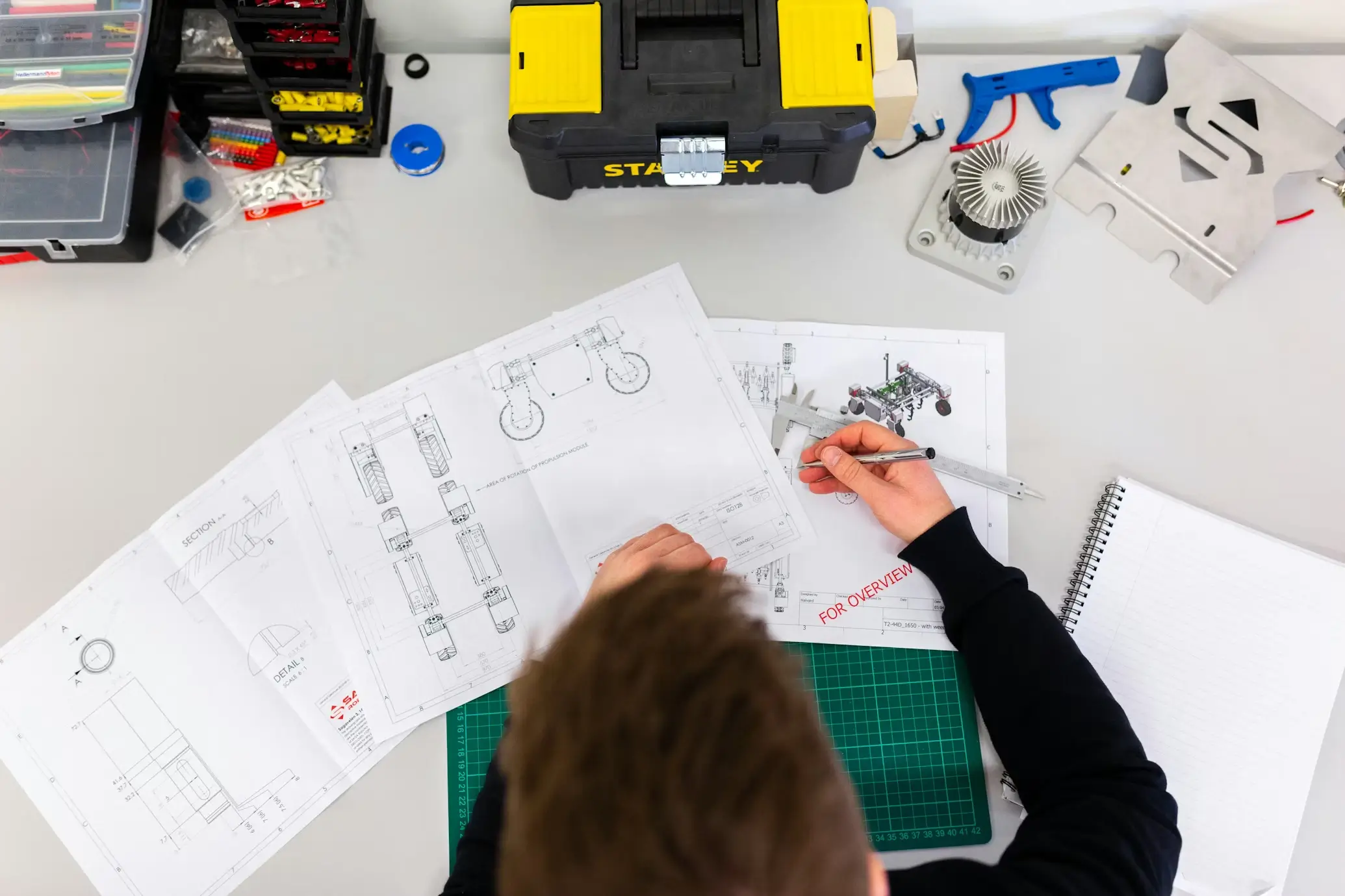 Product engineering lifecycle visualization